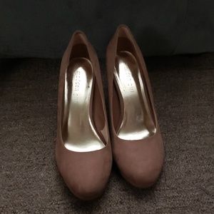 Nude platform heels